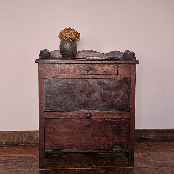 Gabinete de Oficina Antigo em Madeira, Anos 50, MG - 78x43cm (L x P)