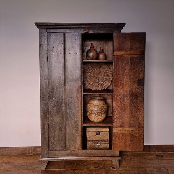 Armário Antigo Mineiro Policromado, Séc. XIX - 216x49x127cm
