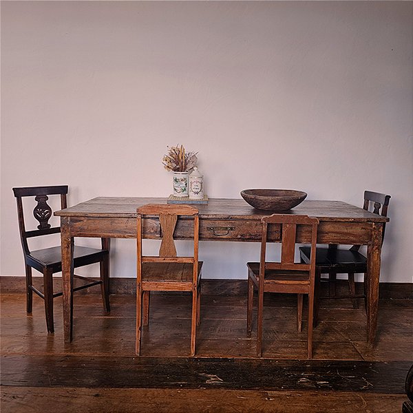 Mesa de Jantar Rústica com Gaveta, Início Séc. XX - 190x84cm (L x P)