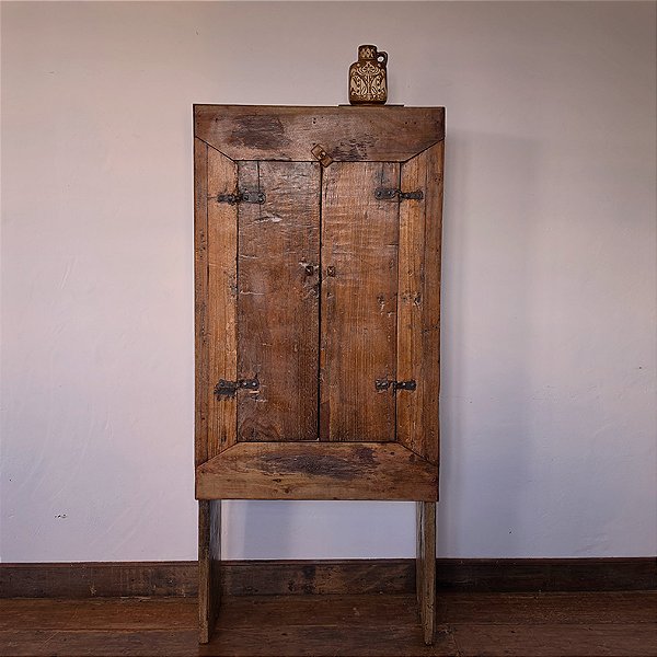 Armário Rústico 2 Portas em Madeira Maciça, Séc. XVIII - 82x34x185cm
