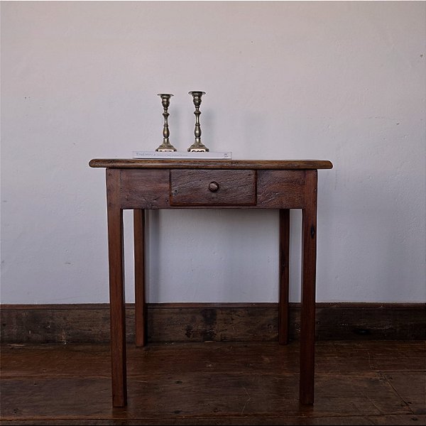 Mesa de Apoio Rústica com Gaveta, Década de 70 - 59x42x63cm