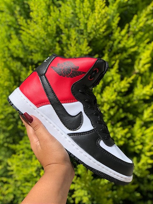 Tênis Botinha Nike Air Jordan Chicago Mid 1 - Preto e Vermelho - Loja de  Calçados online | Era Shoes