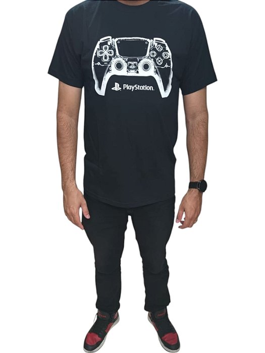 CAMISETA CONTROLE DUALSHOCK 4 - PRETA