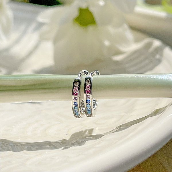 Brinco argola em prata 925 com zircônias coloridas