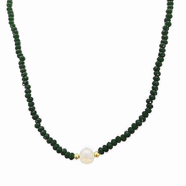 Choker de cristais naturais verde esmeralda com pérola shell bolinhas e detalhes banhados em ouro 18k