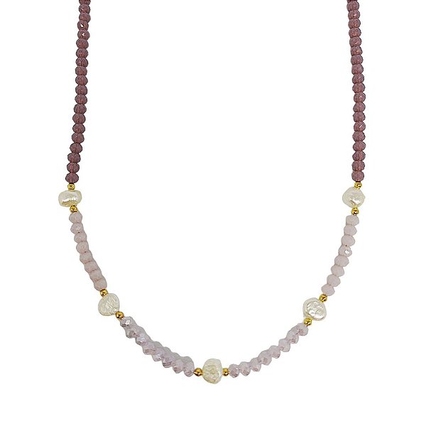 Choker de cristais naturais em tons de lilás com pérola barroca bolinhas e detalhes em banho de ouro 18k