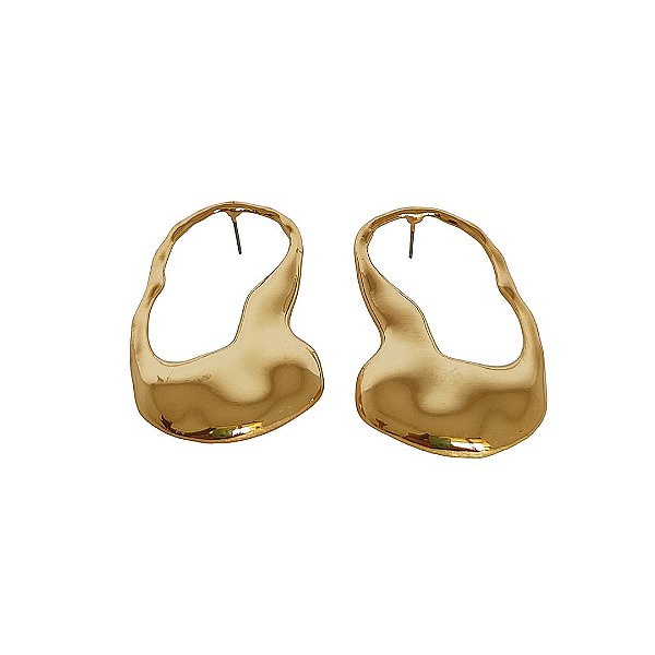 Brinco em banho de ouro 18k oval disforme