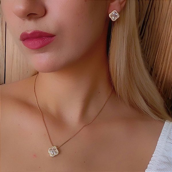 Conjunto em banho de ouro 18k colar e brincos com trevo cravejados de zircônias