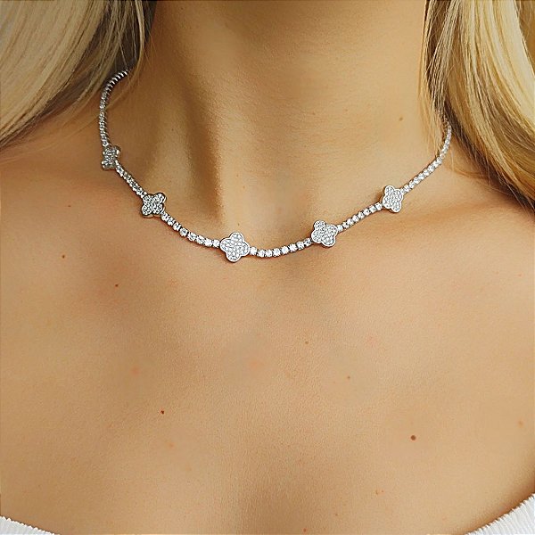 Colar em banho de ródio branco riviera com trevos cravejados de zircônias cristais