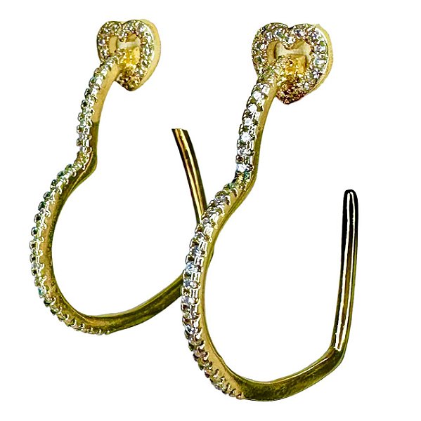 Brinco em banho de ouro 18k argola coração cravejada de zircônias cristais