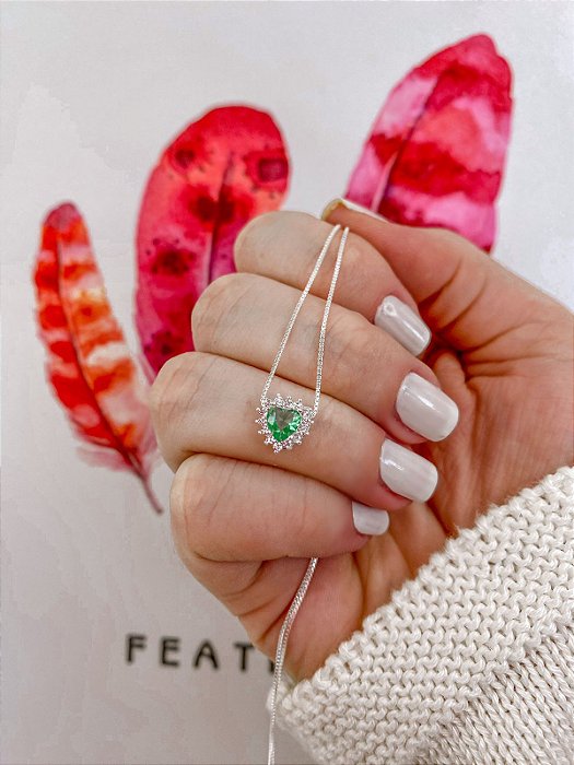 Colar de Coração Brilhante Esmeralda 45cm