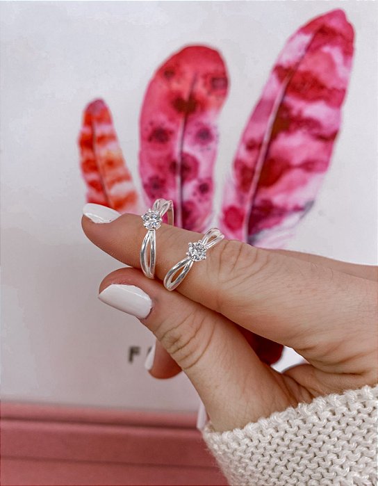 Anel Solitário Laços