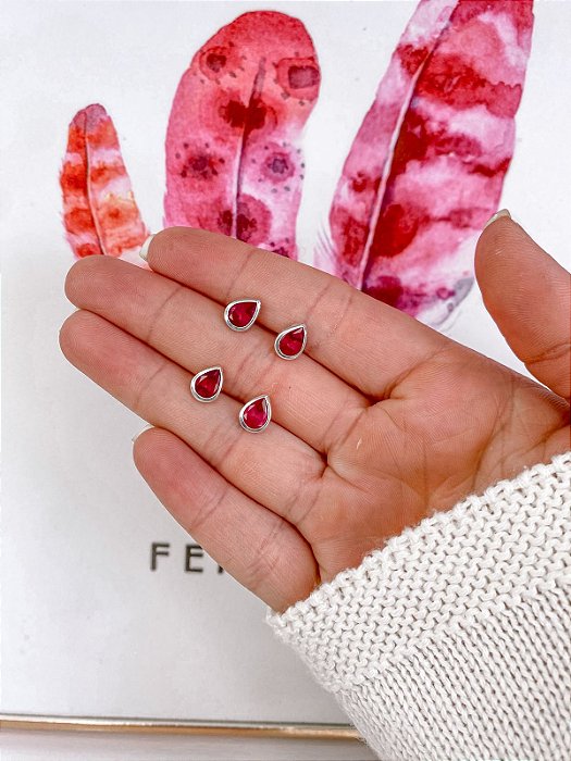 Brinco Gota Vermelho