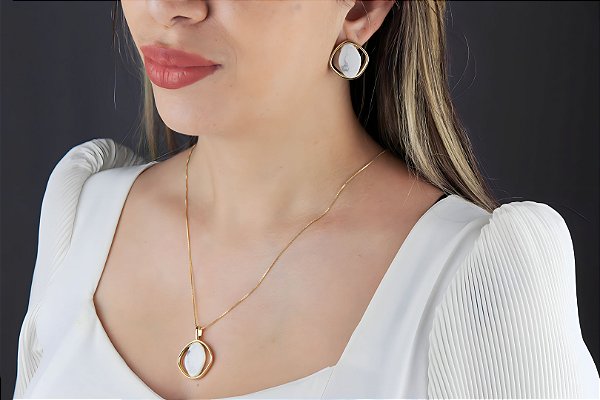 Conjunto Folheado a Ouro - Howlita Branca