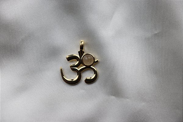 Pingente ''OM'' - Folheado a Ouro - Rutilo