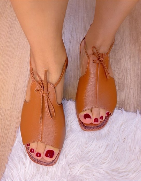 Rasteira de Couro Caramelo