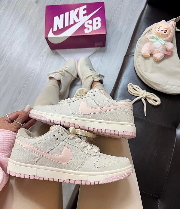 Tênis Dunk Off/Rosa
