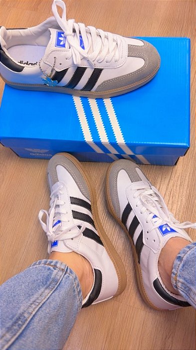 Tênis S (solado claro)