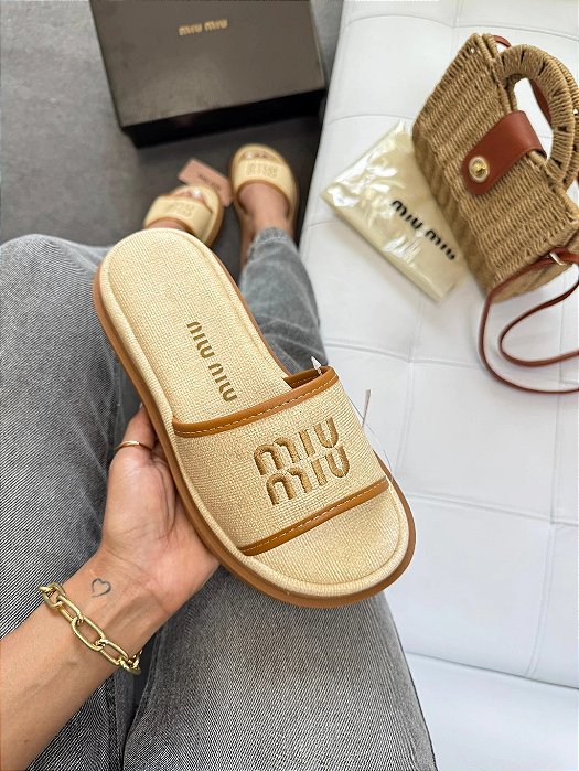 Flat Miu Miu Bege