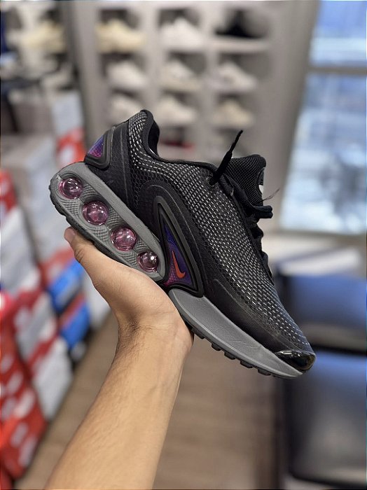TÊNIS NIKE DN PRETO