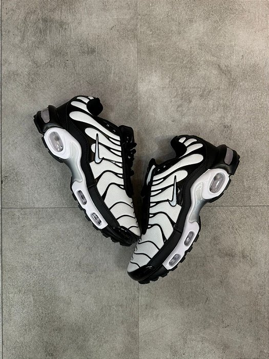 TENIS NIKE TN PANDA