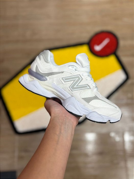 NEW BALANCE NEUTRO OFF WHITE