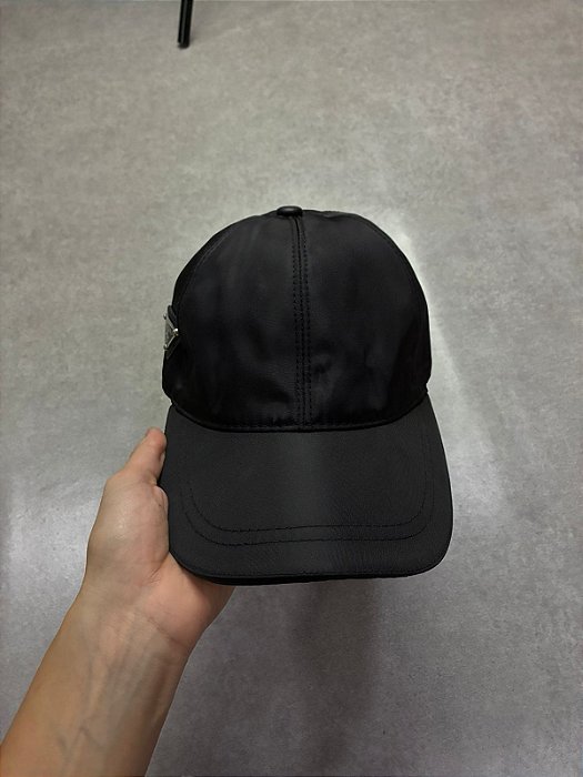 Bone Prada Basic Acetinado Preto