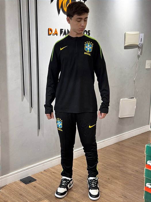 CONJUNTO DE TREINO BRASIL PRETO/VERDE MODELO JOGADOR