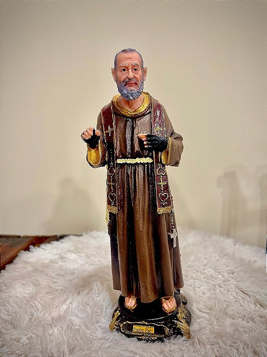 Imagem São Padre Pio de resina premium 30cm