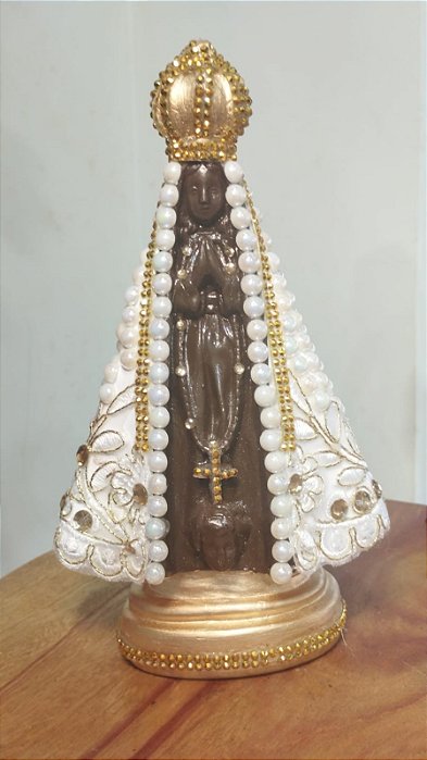 Imagem de Nossa Senhora Aparecida branca com dourado em gesso - 24 cm
