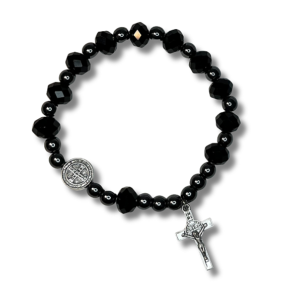 Pulseira de Miçangas Pretas com Medalha de São Bento e Crucifixo
