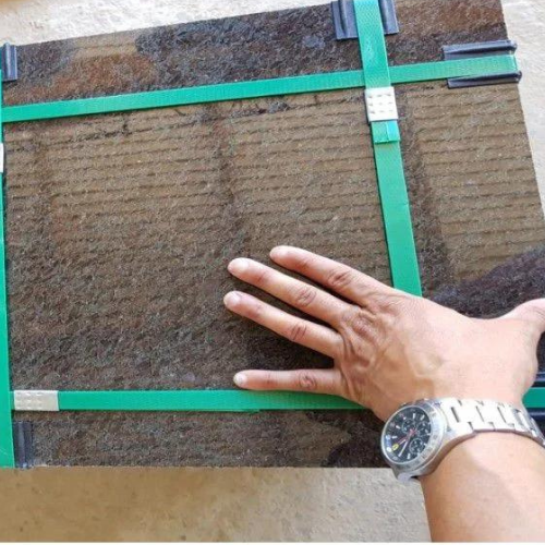 Piso de Granito Café Imperial Comercial 57x57cm - M²