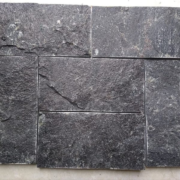 Pedra Miracema Preta 11,5x23cm - M²