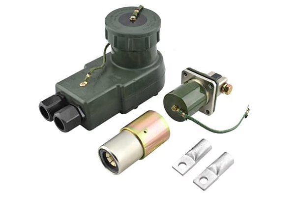 Conjunto de plugue veicular da OTAN (NATO) 11682338-11674728-11677570 NSN 5935-00-567-0128