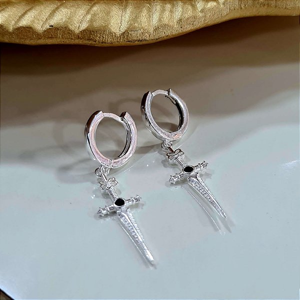Argolas com Pingente de Adaga Prata 925 - BPR358