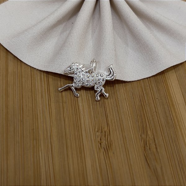 Pingente Cavalo Cravejado com Zircônias Prata 925 - PIPR186