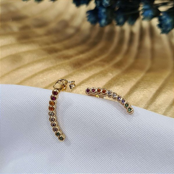Brincos Ear Cuff Cravejados com Zircônias Coloridas - 13mm - MB457