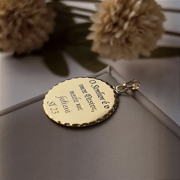 Medalha "O Senhor é Meu Pastor e Nada Me Faltará" Semijoia 18k - 25mm
