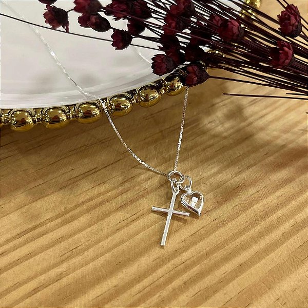 Gargantilha com Pingente Crucifixo e Coração Prata 925 - CPR450