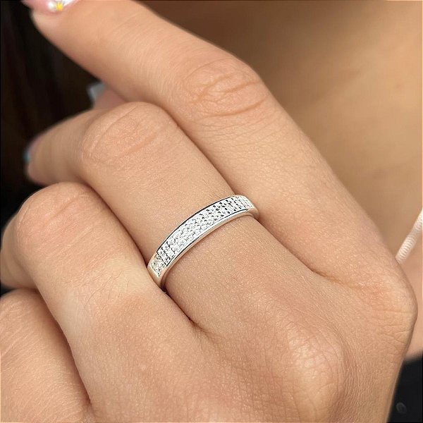 Anel Aparador Cravejado com Zircônias Prata 925 - APR144