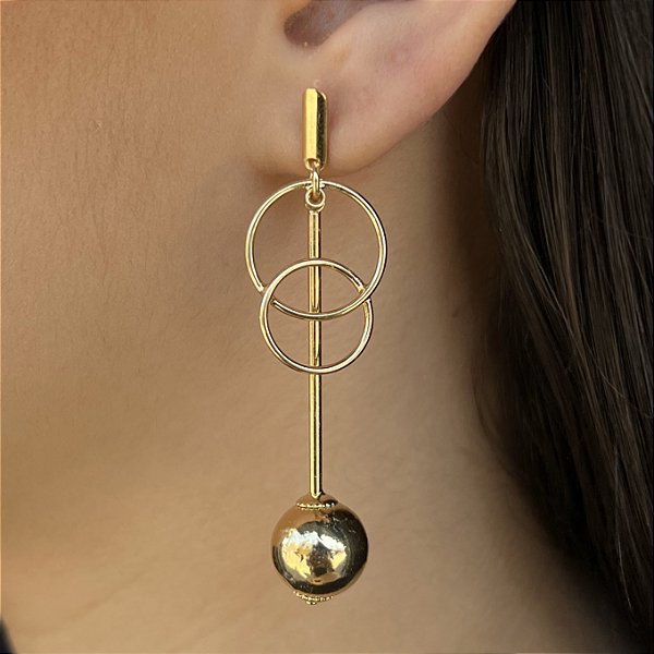 Brincos Pêndulo com Bola Semijoias 18k  60mm - MB658
