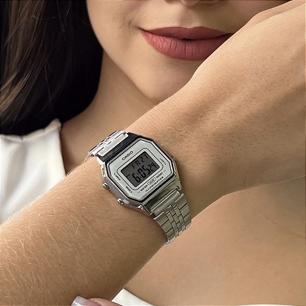 Relógio Casio Vintage LA680WA-7DF