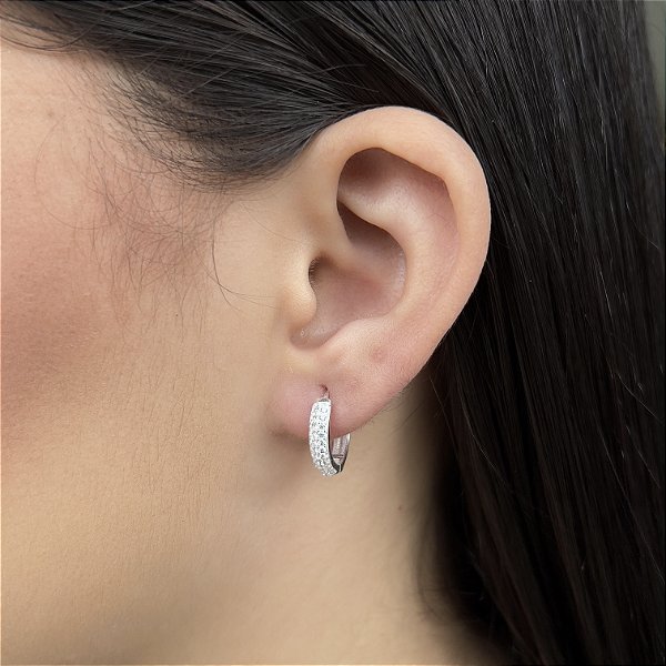 Argola Cravejada de Zircônias Prata 925 - 16mm - BPR653