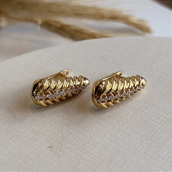 Brinco Argola Detalhado com Zircônias Semijoia18k - MB971