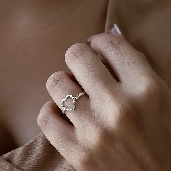 Anel Coração Vazado Prata 925 - APR112