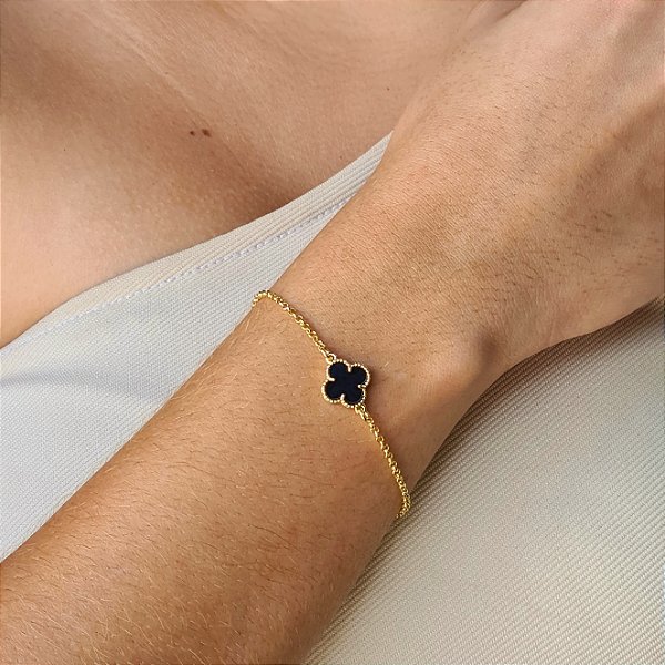 Pulseira com Trevo Preto Resinado Semijoias 18k - 11mm - MP632