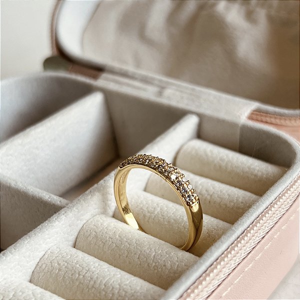 Anel Aparador Cravejado com Zircônias Semijoia 18k - MA151