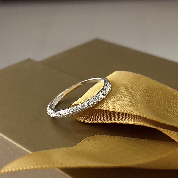 Anel Aparador Cravejado com Micro Zircônias Prata 925 - APR251