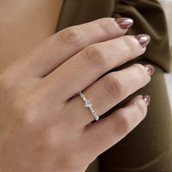 Anel Coração com Pedras Prata 925 - APR257