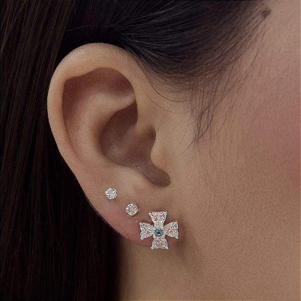 Brincos Flor Cravejados com Zircônias Prata 925 - BPR851